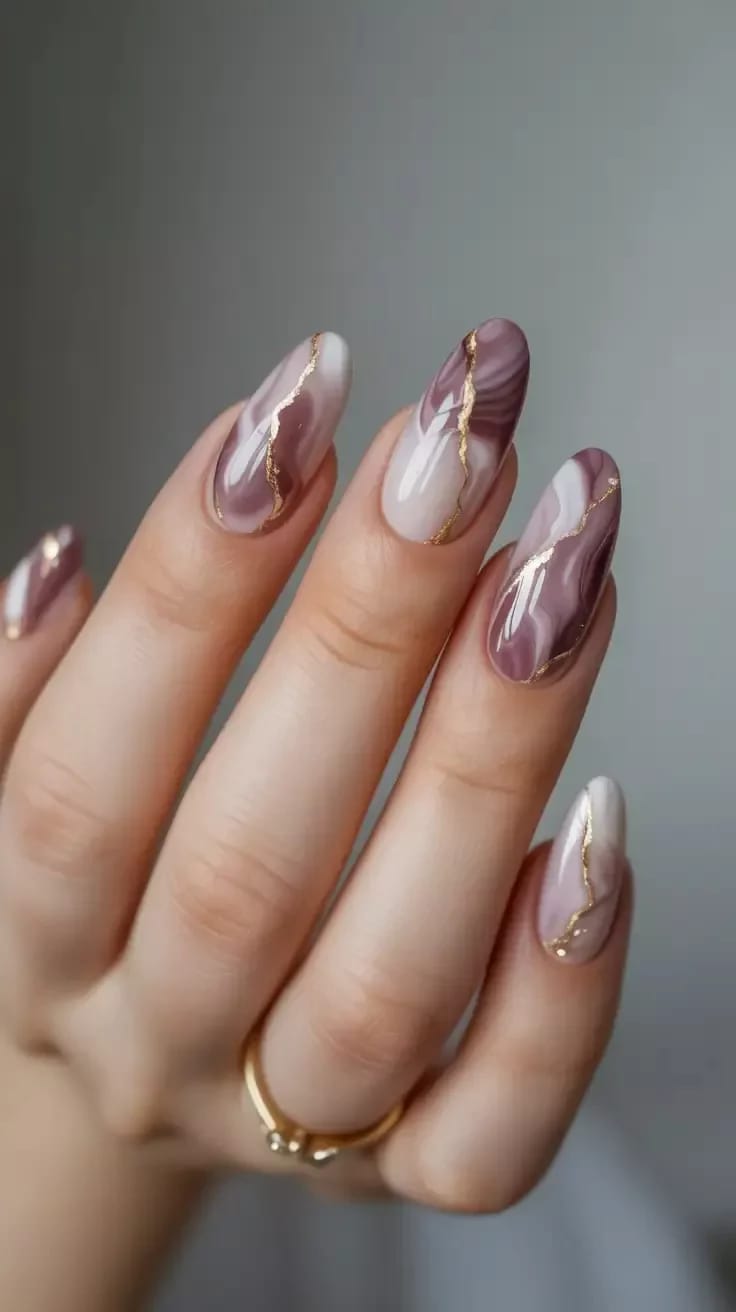Marble Texture nail design